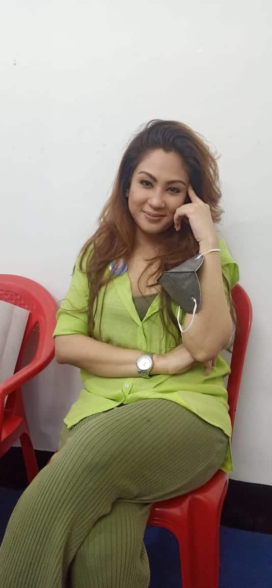 এই গল্প স্বাধীনতা সংগ্রামের। এই গল্প, জেদ, লড়াই, স্বাধীনতা আর চরিত্রের ভাঙাগড়ার। এই গল্প ফুটবলের। ২৬ জানুয়ারি মুক্তি পেয়েছে নতুন ছবি 'মুক্তি'। আলিপুর সেন্ট্রাল জেল থেকে শুরু করে ফুটবলের ময়দান, ইংরেজদের গড় থেকে শুরু করে বিয়ের পিঁড়ি, ভারতীয়দের ঘুরে দাঁড়ানোর গল্প বলবে মুক্তি (Mukti)।