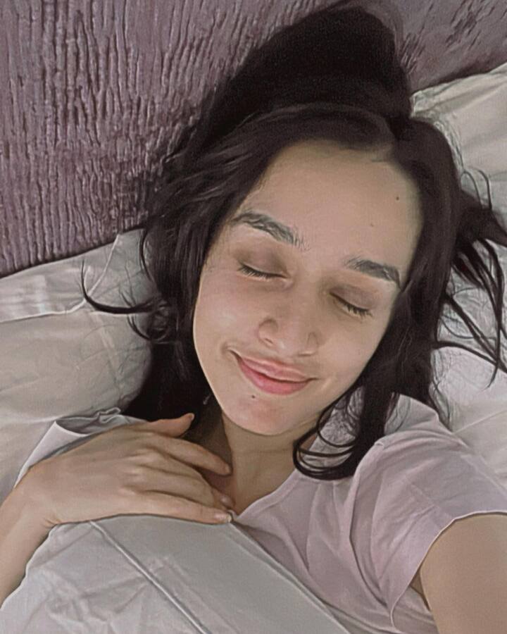 శ్రద్ధా కపూర్ మేకప్ లేని ఫోటోలు -Image credit: Shraddhakapoor/Instagram