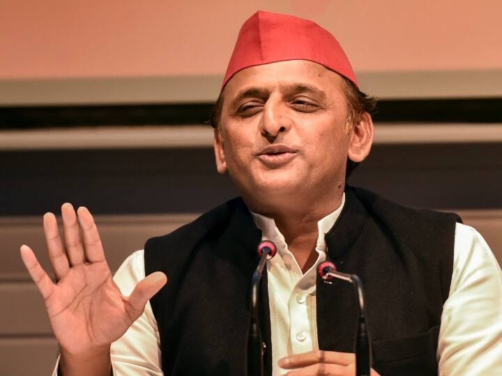 Samajwadi Party announces 56 more candidates for UP elections 2022 UP Election: સમાજવાદી પાર્ટીએ 56 ઉમેદવારોની વધુ એક યાદી જાહેર કરી, BJPથી આવેલા દારાસિંહને ક્યાંથી આપી ટિકિટ?