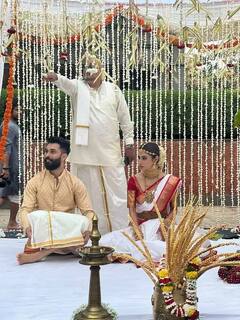 Mouni Roy Wedding: লাল পাড় সাদা শাড়িতে মৌনী রায়, অভিনেত্রীর বিয়ের ছবি প্রকাশ্যে