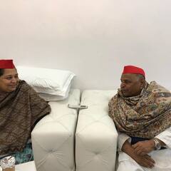 Mulayam Singh Yadav Wife: अखिलेश यादव को कभी सौतेला नहीं समझा, जब मुलायम की दूसरी पत्नी साधना ने बयां की थी फीलिंग्स