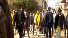 Amit Shah Visit: Amit Shah ने बांके बिहारी मंदिर में दर्शन कर की पूजा-अर्चना, मांगी जीत की दुआं