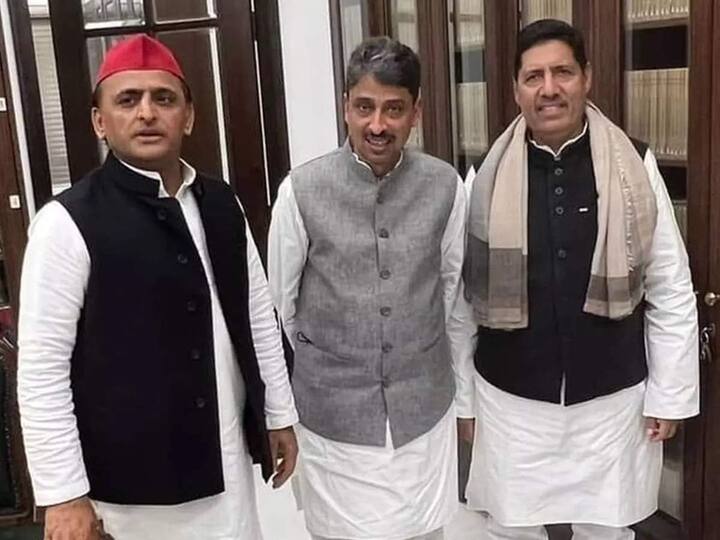 प्रधानमंत्री नरेंद्र मोदी पर कथित टिप्पणी करके चर्चा में आए इमरान मसूद ने अखिलेश की समाजवादी पार्टी ज्वाइन कर ली है. मसूद पश्चिमी यूपी में कांग्रेस के बड़े मुस्लिम चेहरे थे.