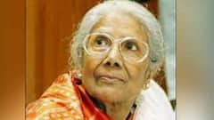 Sandhya Mukherjee: করোনা আক্রান্ত সন্ধ্যা মুখোপাধ্যায়, গ্রিন করিডোরে SSKM থেকে অ্যাপোলো হাসপাতালে স্থানান্তর | Bangla News