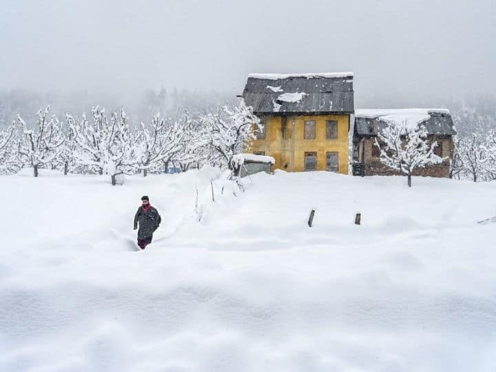 Kashmir Weather Update: Cold Wave Intensifies As Valley Sees The Harshest Winter Spell Of Chilla-I-Kalan Kashmir Weather Update: Cold Wave Intensifies As Valley Sees The Harshest Winter Spell Of Chilla-I-Kalan