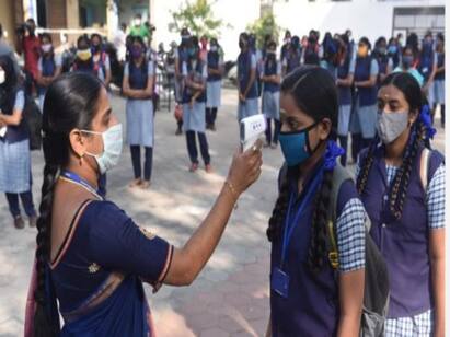 schools reopen upcoming February 1st minister anbil magesh announced பிப்ரவரி 1-ந் தேதி முதல் பள்ளிகள் திறப்பு? ஆலோசனைக் கூட்டத்தில் பரிந்துரை என தகவல்