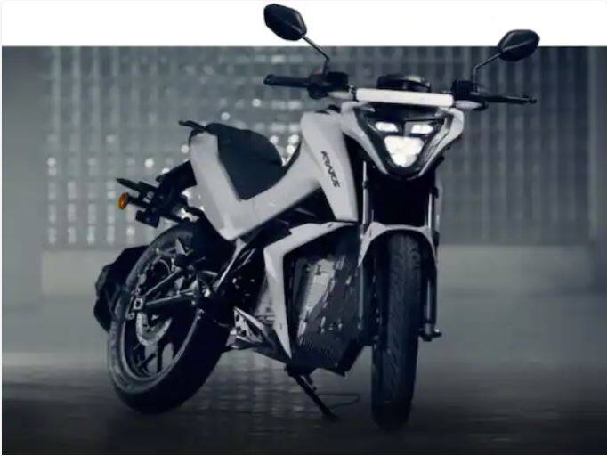Electric Bike Tork Kratos Launches: ਭਾਰਤ 'ਚ ਇਲੈਕਟ੍ਰਿਕ ਵਾਹਨ ਨਿਰਮਾਤਾ ਕੰਪਨੀ Tork Motors ਨੇ ਇੱਕ ਨਵੀਂ ਇਲੈਕਟ੍ਰਿਕ ਬਾਈਕ kratos ਲਾਂਚ ਕਰ ਦਿੱਤੀ ਹੈ। ਕੰਪਨੀ ਨੇ ਇਸ ਬਾਈਕ ਨੂੰ 2 ਵੇਰੀਐਂਟ 'ਚ ਪੇਸ਼ ਕੀਤਾ ਹੈ, ਜਿਸ ਦਾ ਨਾਮ Kratos ਤੇ Kratos R ਹੈ।