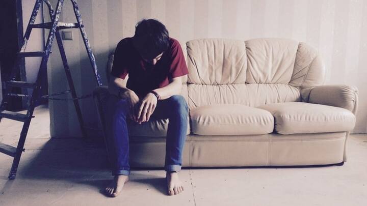 ব্রঙ্কিয়েক্টাসিস মারণ রোগ না হলেও, দীর্ঘ দিন এর যন্ত্রণা বয়ে বেড়াতে হয়। শরীর অত্যন্ত দুর্বল হয়ে পড়ে। শ্বাসনালী এবং শ্বাসযন্ত্র ক্ষতিগ্রস্ত হওয়ায় পরিশ্রম করা তো বটেই, শ্বাস নিতেও কষ্ট হয় প্রবল।