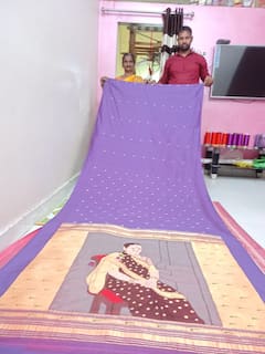 In Pics : पैठणीवर रवि वर्मा यांनी साकारली जगप्रसिध्द पेंटिंग