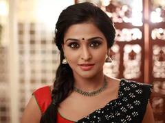 Actress Ramya Nambeesan : கொஞ்சி பேசிட வேணாம்..! உன் கண்ணே பேசுதடி..! பன்முக வித்தகி ரம்யா நம்பீசன் ஸ்பெஷல் ஆல்பம்..!