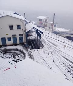 Winter: প্রবল তুষারপাত, ঠান্ডায় কাঁপছে হিমাচল প্রদেশ, কাশ্মীর
