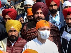 Navjot Sidhu और Charanjit Channi में कौन होगा पंजाब का CM चेहरा? Rahul Gandhi ने कही बड़ी बात