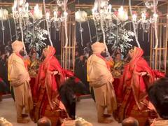 Mouni Roy Bengali Marriage: मलयाली के बाद बंगाली रीति रिवाज से मौनी रॉय ने की शादी, सुर्ख लहंगे में ऐसी दिखीं ये हुस्न परी