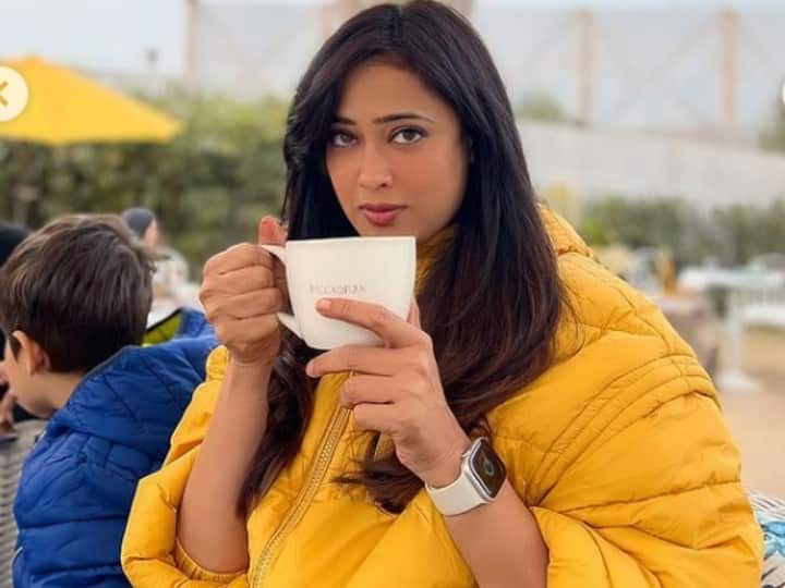 Shweta Tiwari Controversy: Actress Issues Apology For Hurting Sentiments With 'Bra Comment', Read Her Statement Shweta Tiwari Issues Apology For Hurting Sentiments With 'Bra Comment', Says Her Statement 'Taken Out of Context'