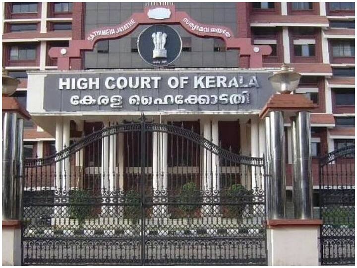 Kozhikode Twin Blast: Kerala HC releases two bomb blast accused, in 2011, NIA had given life imprisonment verdict Kozhikode Twin Blast: केरल HC ने बम धमाके के दो आरोपियों को रिहा किया, साल 2011 में NIA ने सुनाया था आजीवन कारावास का फैसला