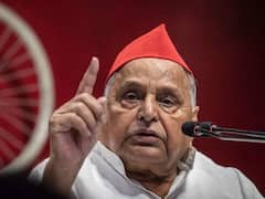 Akhilesh Yadav से लेकर Dimple Yadav तक, जानिए किस उम्र में पहली बार सांसद बने मुलायम परिवार के लोग