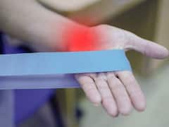 Arthritis: కీళ్లనొప్పులు వేధిస్తుంటే ఈ ఆహారాలు తినకండి, నొప్పులు ఎక్కువవుతాయి