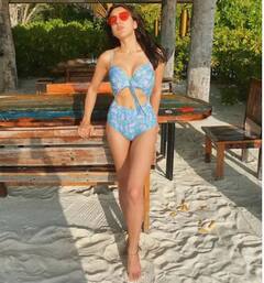 Actresses Floral Bikini Looks : ਫਲੋਰਲ ਪ੍ਰਿੰਟ ਬਿਕਨੀ ਵਿੱਚ 'ਫਲਾਵਰ' ਨਹੀਂ 'ਫਾਇਰ' ਲੱਗਦੀਆਂ ਹਨ ਬਾਲੀਵੁੱਡ ਦੀਆਂ ਇਹ ਟੌਪ ਹਸੀਨਾ