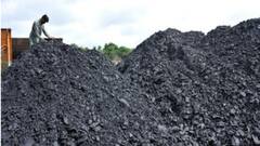 Birbhum: অবৈধভাবে কয়লা মজুত ঠেকাতে পুলিশি অভিযান, গ্রামবাসী-পুলিশ খণ্ডযুদ্ধে উত্তপ্ত লোকপুরের নওদাপাড়া | Bangla News