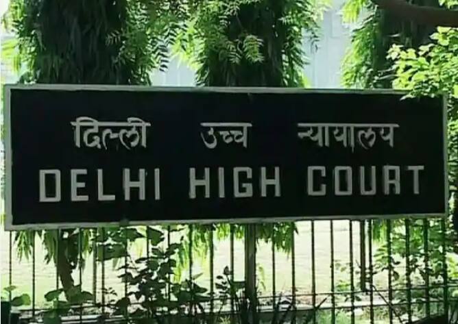 delhi son ill treated mother high court asks him to vacate suit property with in three weeks मालमत्तेसाठी आईचा छळ करणाऱ्याला न्यायालयाचा दणका, मुलगा आणि सुनेला घर सोडण्याचे आदेश