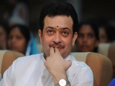 Bhaiyyu Maharaj Suicide Case: भय्यूजी महाराज सुसाइड केस में कोर्ट का बड़ा फैसला, तीन दोषी करार, सुनाई गई 6-6 साल की सजा bhaiyyu maharaj suicide case chief servant vinayak driver sharad convicted punishment ann Bhaiyyu Maharaj Suicide Case: भय्यूजी महाराज सुसाइड केस में कोर्ट का बड़ा फैसला, तीन दोषी करार, सुनाई गई 6-6 साल की सजा