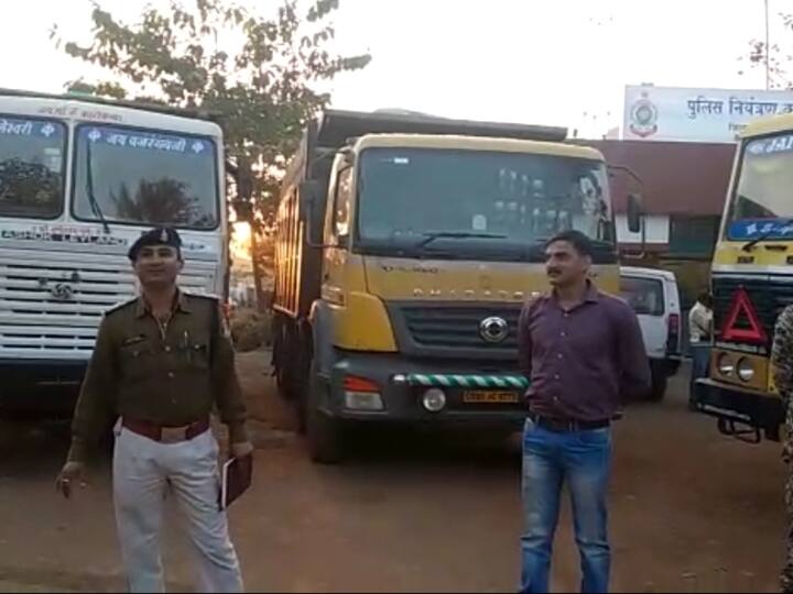 Bemetara After instructions of CM Bhupesh Baghel big action on illegal sand transport 37 overloaded highways seized ANN Bemetara News: सीएम बघेल के निर्देश के बाद अवैध रेत परिवहन पर कार्रवाई, बेमेतरा में 37 ओवरलोड वाहन जब्त 