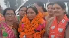 Uttarakhand Election 2022 : कई दिग्गज नेता आज आखिरी दिन कराएंगे नामांकन | Hindi News