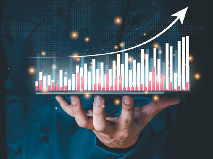 Stock Market Today: 700 புள்ளிகளுக்கு மேல் உயர்ந்த சென்செக்ஸ்… பட்ஜெட் அறிவிப்பு வர இருப்பதால் டாடா ஸ்டீல், ஏர்டெல், டைட்டன் கடும் லாபம்!