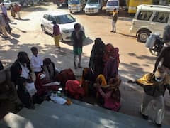 Rajasthan News: हर महीने ढोल बाजे के साथ आत्मा को मनाने अस्पताल पहुंचते हैं ग्रामीण, जानें हैरान करने वाला मामला