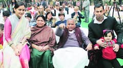 Mulayam Singh Yadav की पत्नी साधना गुप्ता से Akhilesh Yadav ने किया था वादा, कभी नहीं किया पूरा