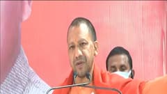 CM Yogi ने Baghpat में विपक्ष को घेरा, 'बोले- SP की सरकार में अंधेरा था' |UP Election
