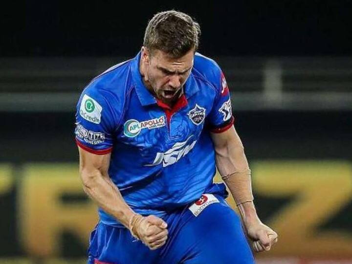 दक्षिण अफ्रीका के ही एनरिक नॉर्टे लिस्ट में दसवें नंबर के गेंदबाज हैं. इन्होंने 24 IPL मैचों में 20.55 की बॉलिंग एवरेज के साथ 34 विकेट लिए हैं.