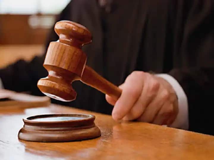 Jharkhand Sessions Court grants bail to two accused of assaulting a Muslim man and forcibly chanting 'Jai Shri Ram' Jharkhand: मुस्लिम शख्स से मारपीट करने और जबरन 'जय श्री राम' बुलवाने के दो आरोपियों को सेशन कोर्ट ने दी जमानत