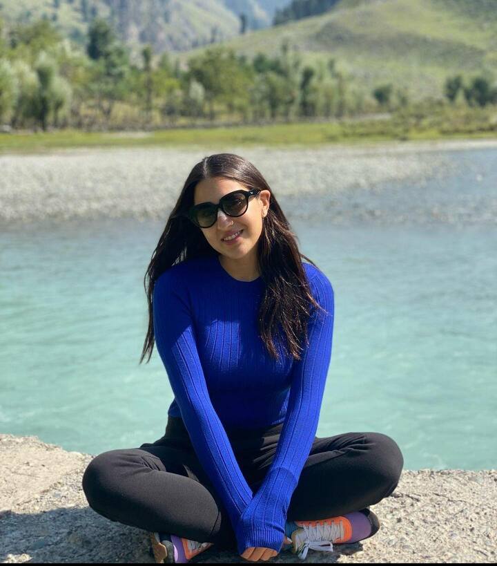 वेगवेगळ्या लूकमधील फोटो सारा शेअर करते.  (sara ali khan/instagram)