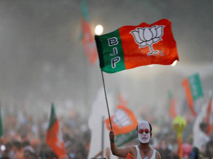 BJP accounts for nearly 70% of assets declared by national parties: ADR report ADR report | 6 மடங்கு உயர்ந்த பாஜக சொத்து! இறங்குமுகத்தில் காங்! உள்ளூர்ல அதிமுக 3வது இடம்! புது ரிப்போர்ட்