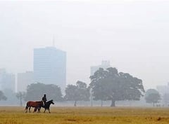 Weather Update: উত্তুরে হাওয়ায় জাঁকিয়ে শীত, দু'দিনে ৫ ডিগ্রি পারদ-পতন|Bangla News