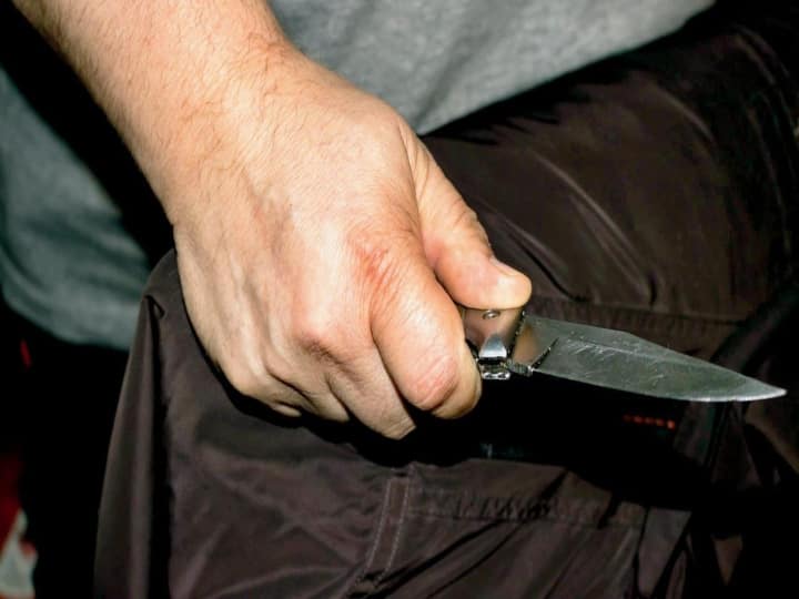 Balrampur Crime News: बलरामपुर में शख्स की चाकू से वार कर की हत्या, पुलिस ने 5 आरोपियों को किया गिरफ्तार UP Crime News man murdered due to electoral rivalry 3 injured and 5 accused arrested in balrampur in up Balrampur Crime News: बलरामपुर में शख्स की चाकू से वार कर की हत्या, पुलिस ने 5 आरोपियों को किया गिरफ्तार