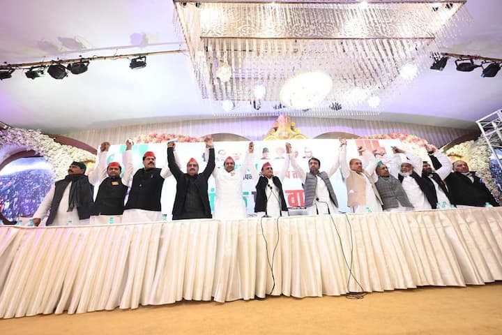 अखिलेश ने कहा कि,