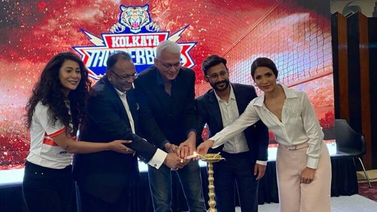 PVL: Kolkata Thunderbolts team launched, to be a part of the Prime Volleyball League Prime Volleyball League: আইপিএলের আদলে এবার ভলিবল লিগ, দল থাকছে কলকাতারও