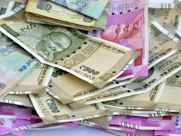  7th pay commission da of central government employees expected to increase in jan feb 2022 by 3 percent  7th Pay Commission: केंद्रीय कर्मचाऱ्यांसाठी खुशखबर! पगारात होणार घसघशीत वाढ?