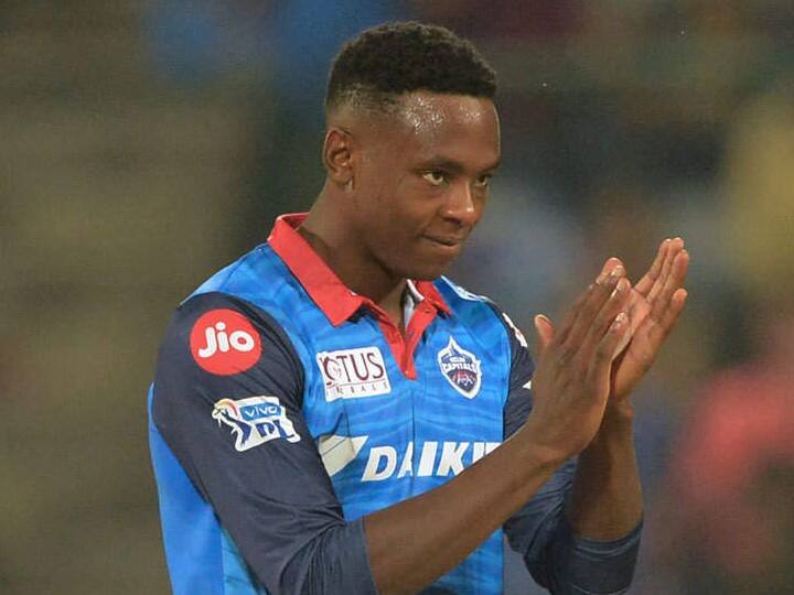 दक्षिण अफ्रीका के तेज गेंदबाज कगिसो रबाडा ने 50 IPL मैचों में 20.52 की बॉलिंग एवरेज के साथ 76 बल्लेबाजों को आउट किया है.