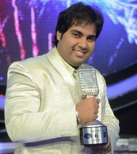 विपुल मेहता इंडियन आइडल सीज़न 6 के विनर थे. उन्होंने ट्रॉफी जीतने के तुरंत बाद ही पहला सिंगल 'वंदे मातरम' रिलीज किया था जो हिट रहा. फिलहाल वो इंडस्ट्री से तो दूर हैं लेकिन कई जगहों पर स्टेज शो करते हैं.