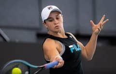 Ashleigh Barty: ఆస్ట్రేలియన్ ఓపెన్ సింగిల్స్ టైటిల్‌ను గెలుచుకున్న యాష్ బార్టీ.