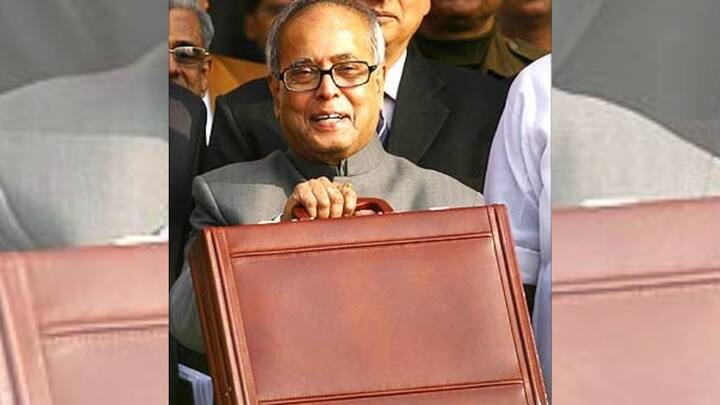 ১৯৮২ থেকে ১৯৮৪, ২০০৯ থেকে ২০১২, দু’দফায় অর্থমন্ত্রী ছিলেন প্রণব মুখোপাধ্যায়। আন্তর্জাতিক অর্থ ভাণ্ডারের থেকে পাওয়া ঋণ মেটানোয় গুরুত্বপূর্ণ ভূমিকা ছিল তাঁর। দেশের অর্থনৈতিক সংস্কারের কৃতিত্বও দেওয়া হয় তাঁকে।