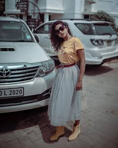 Amala Paul: எப்படி பார்த்தாலும் அழகாத்தான் இருப்போம்.. அமலாபாலின் லேட்டஸ்ட் போட்டோஸ்..!