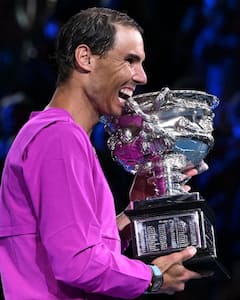 Nadal Win Photos: ఆస్ట్రేలియన్ ఓపెన్ విజయ సంబరాల్లో మునిగిపోయిన రఫెల్ నాదల్