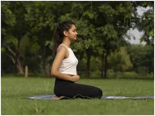 Weight Loss: जेवणानंतर केवळ 15 मिनिट करा 'हे' आसन, झटपट कमी होईल वजन