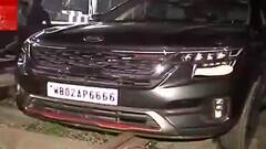 Ballygunge: বালিগঞ্জ স্টেশনে রেললাইনে গাড়ি, গ্রেফতার চালক সহ ৩। Bangla News