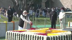 Mahatma Gandhi Death Anniversary: মহত্মার প্রয়াণ দিবসে দিল্লির রাজঘাটে গাঁধীস্মরণে প্রধানমন্ত্রী-রাষ্ট্রপতি। Bangla News