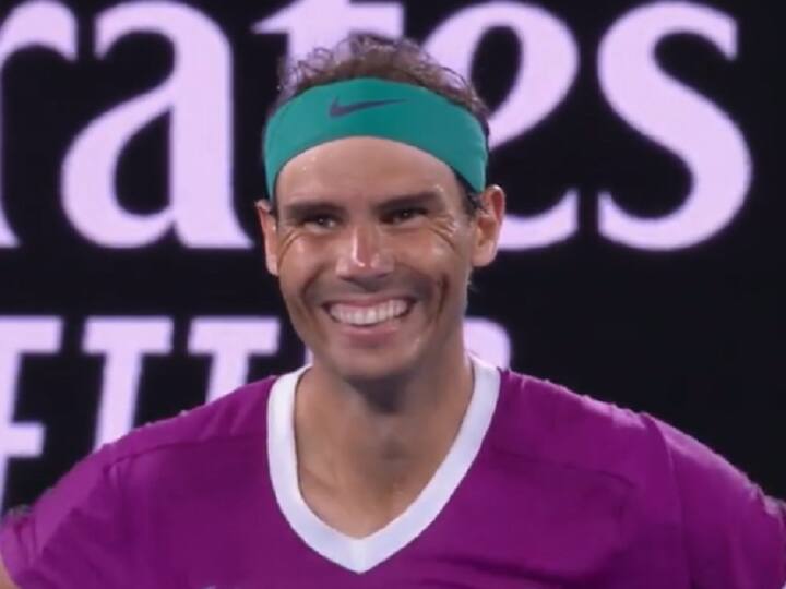 Nadal Wins Australian Open Final 2022 mens singles Rafael Nadal first man win 21 Slams wins agains Daniil Medvedev Nadal Wins: स्टार टेनिसपटू राफेलचा विश्वविक्रम, ऑस्ट्रेलियन ओपन जिंकत 21 वं ग्रँडस्लॅम घातलं खिशात